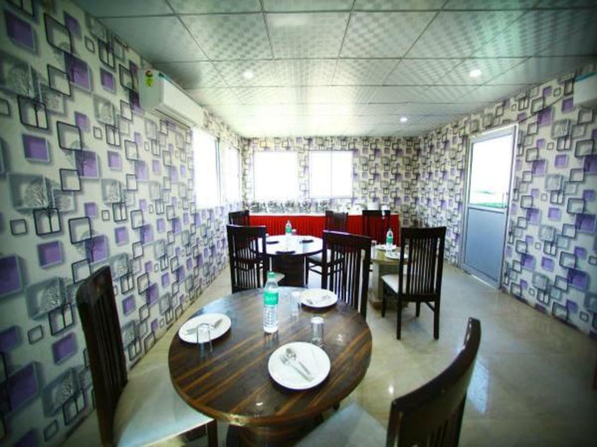 ניו דלהי Airport Hotel Hsp מראה חיצוני תמונה